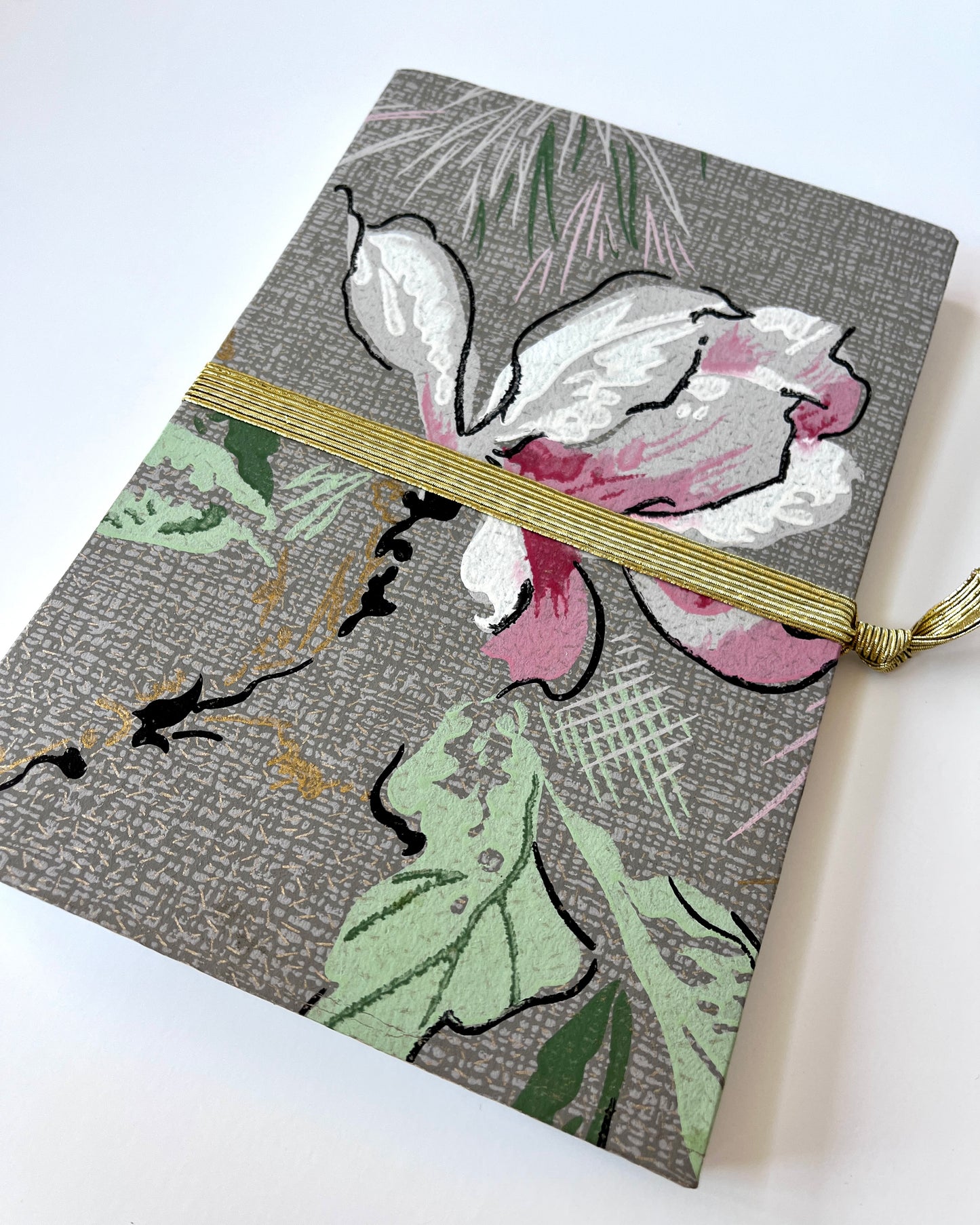 SILVER LINING:  ANTIQUE WALLPAPER ART JOURNAL/SKETCHBOOK
